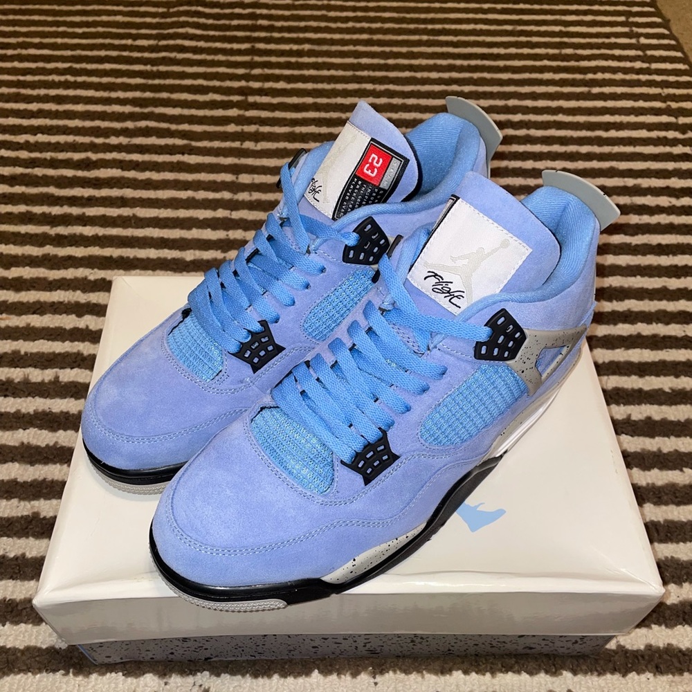 Air Jordan 4 Retro “University Blue” Men’s Size 13